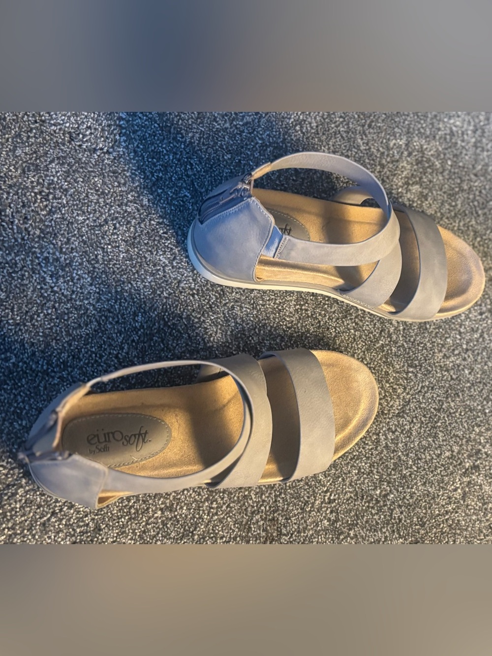 EUROSOFT Women's Light Grey Strappy Wedge Sandals - Picture 3 of 13